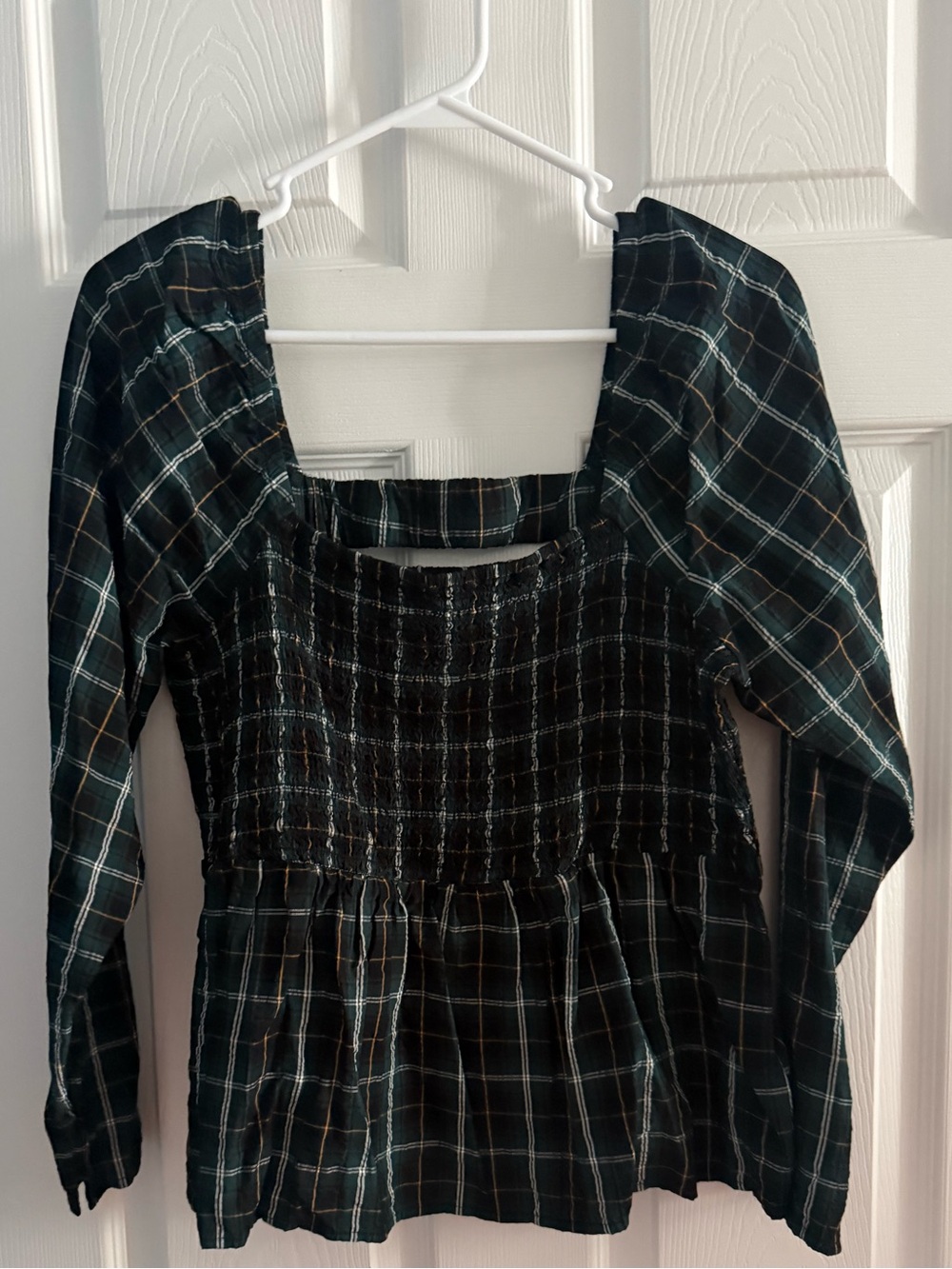 Old Navy Green Plaid Smocked Peplum Long Sleeve Top Size Large